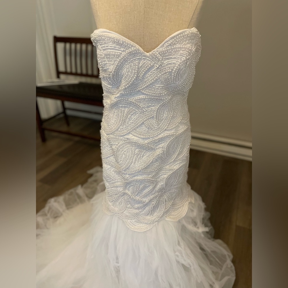 Source Unknown White Strapless Wedding Dress - Picture 16 of 16